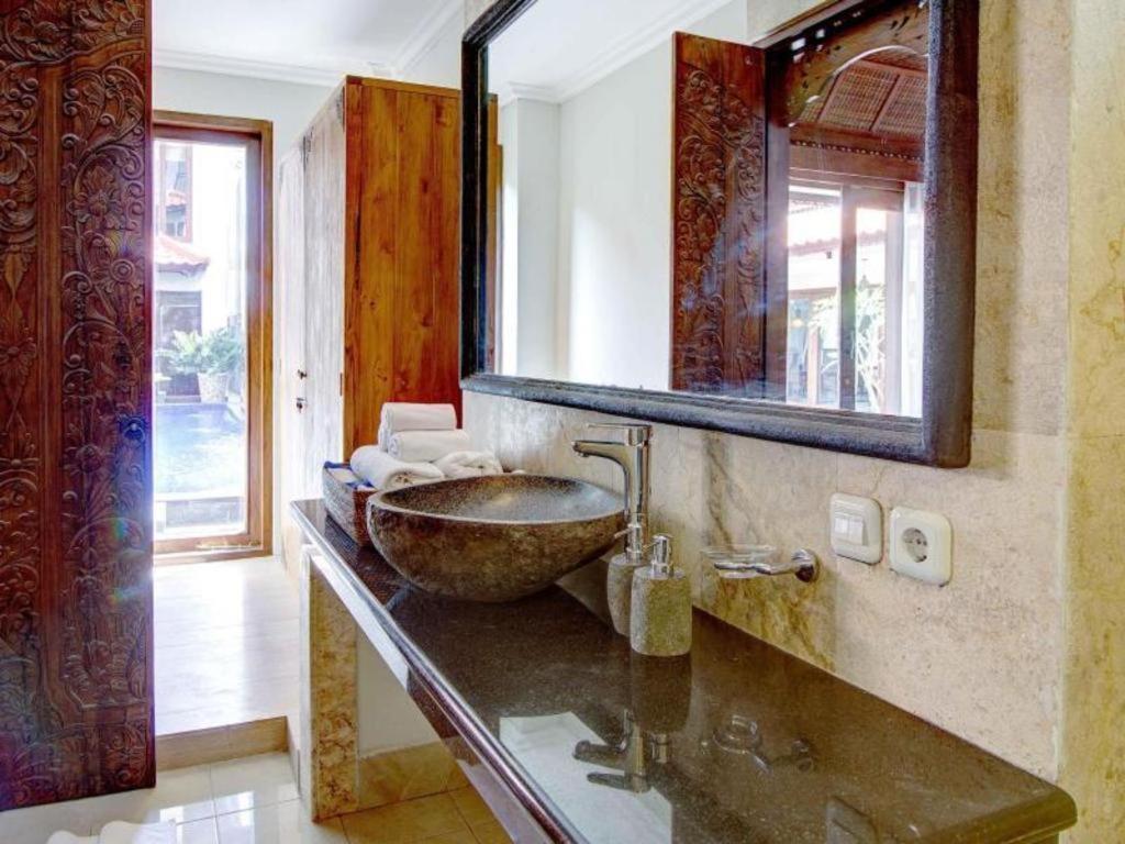 Hastinapura Residence Jimbaran Kültér fotó