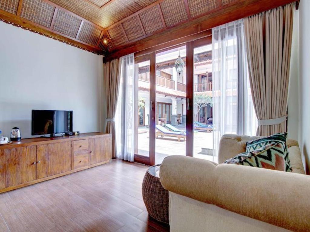 Hastinapura Residence Jimbaran Kültér fotó