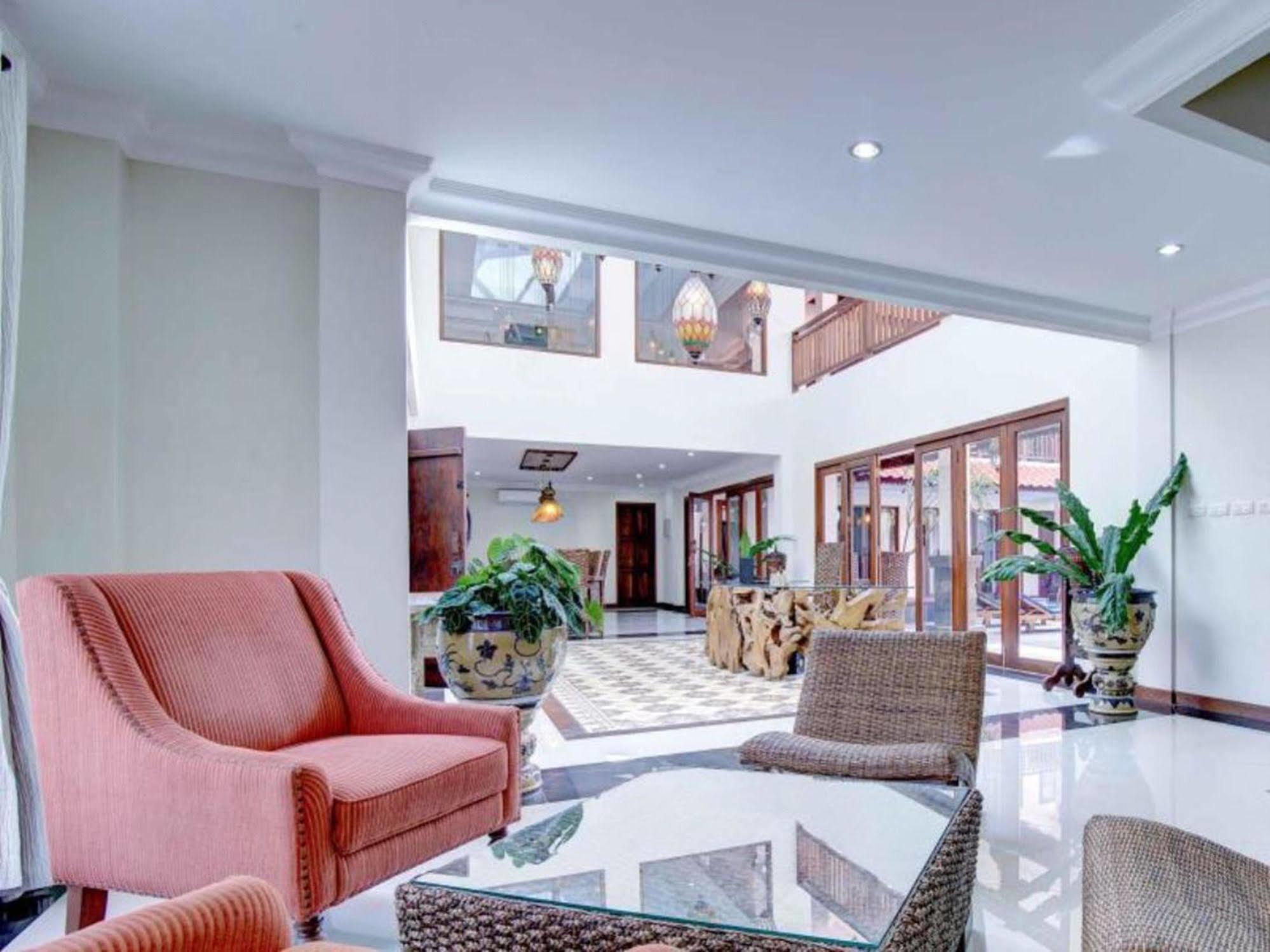 Hastinapura Residence Jimbaran Kültér fotó